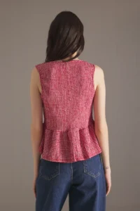 TRENDYOLMİLLA Rejection Gingham Patterned Binding Detailed Sleeveless Flexible Knitting Blouse - Image 4