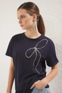 TRENDYOLMİLLA Navy Blue Bow Stone Detailed Regular/Normal Pattern Knitting Blouse - Image 2