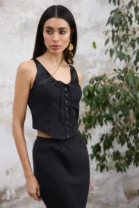 TRENDYOLMİLLA Black Linen Content Satin Detailed Fitted Sleeveless Weaving Blouse