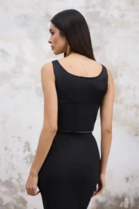 TRENDYOLMİLLA Black Linen Content Satin Detailed Fitted Sleeveless Weaving Blouse - Image 4