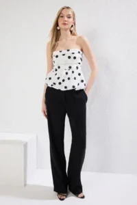 TRENDYOLMİLLA White Strapless Balloon Pattern Puantiyelli Weaving Blouse - Image 2
