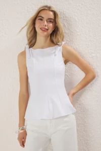 TRENDYOLMİLLA White Zero Sleeve peplum Fitted at the Waist Shoulder Bow Detailed Knitting Blouse