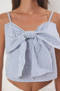 TRENDYOLMİLLA Mavi Bow Detailed textured Striped Sleeveless Weaving Weaving Blouse - Image 3