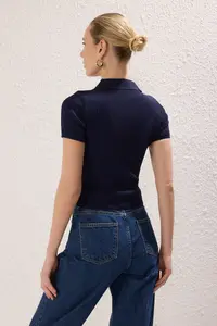TRENDYOLMİLLA Navy Blue-Ecru Basic Polo Shirt Collar 2 Sets Paket Knitwear Thin Blouse - Image 3
