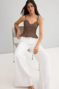 TRENDYOLMİLLA Light Brown Cotton Gabardine Sleeveless peplum Weaving Blouse - Image 3