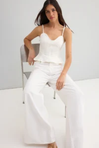 TRENDYOLMİLLA Ecru Cotton Gabardine Sleeveless peplum Weaving Blouse - Image 2