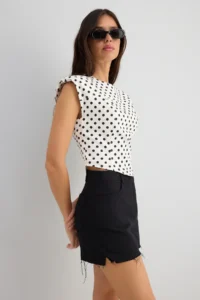 TRENDYOLMİLLA White Gabardine Cotton Crop Fitted Polka Dot Weaving Blouse - Image 3