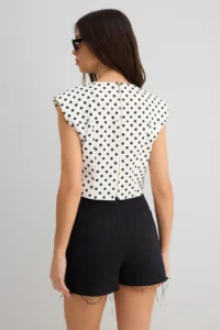 TRENDYOLMİLLA White Gabardine Cotton Crop Fitted Polka Dot Weaving Blouse - Image 6