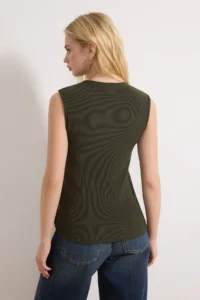 TRENDYOLMİLLA Khaki Aksesuar buttoned Crew Neck Regular Size Vest Knitting Blouse - Image 4