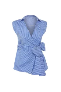 TRENDYOLMİLLA Mavi Striped Double breasted Binding Detailed Weaving Blouse - Image 6