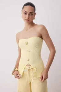 TRENDYOLMİLLA Yellow ottoman Strapless Button Detailed Flexible Crop Knitting Blouse - Image 2