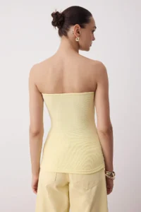 TRENDYOLMİLLA Yellow ottoman Strapless Button Detailed Flexible Crop Knitting Blouse - Image 4