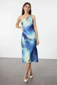 TRENDYOLMİLLA Mavi Abstract Patterned Plain Cut Cape Detailed Maxi Lined Siphon Weaving Dress - Image 2