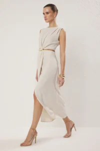TRENDYOLMİLLA Beige A Cut Waist Low-cut and Accessory Detailed Maxi Weaving Crepe Dress - Image 3