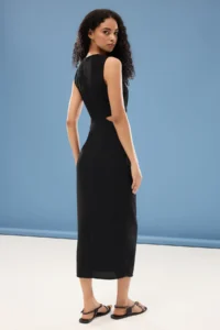 TRENDYOLMİLLA Black A Cut Waist Low-cut and Accessory Detailed Maxi Weaving Crepe her dress - Image 7