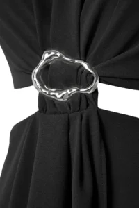 TRENDYOLMİLLA Black A Cut Waist Low-cut and Accessory Detailed Maxi Weaving Crepe her dress - Image 9