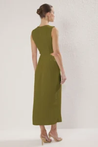 TRENDYOLMİLLA Oil Green A Cut Waist Low-cut and Accessory Detailed Maxi Weaving Crepe Dress - Image 8