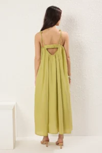 TRENDYOLMİLLA Oil Green Wide Cut Maxi Weaving Dress - Image 7