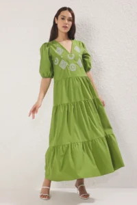 TRENDYOLMİLLA Green Plain Kesim Embroidered Maxi Weaving Dress