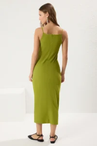 TRENDYOLMİLLA Oil Green Square Neck bodycone/Fitting Midi Knitting Dress - Image 5