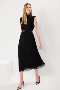 TRENDYOLMİLLA Black Arched Plain Kesim pleated Midi Lined Siphon Weaving Dress