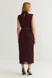 TRENDYOLMİLLA Burgundy Arched Plain Kesim pleated Midi Lined Siphon Weaving Dress - Image 5