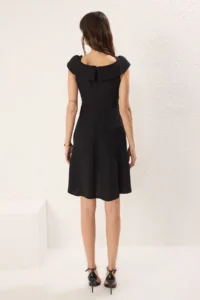 TRENDYOLMİLLA Black Plain Skirt Opened at Waist Collar Detailed Lined Mini Weaving Dress - Image 4