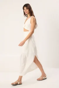 TRENDYOLMİLLA White A Cut Waist Dekolteli Maxi Lined Weaving Dress - Image 2