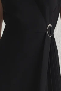 TRENDYOLMİLLA Black Skirt Opened at Waist Accessory Detailed pleated Midi Weaving Dress - Image 4