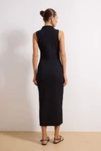 TRENDYOLMİLLA Black textured Material Dog collar Fitted Flexible Maxi Knitting Dress - Image 4