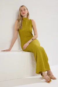 TRENDYOLMİLLA Oil Green textured Material Dog collar Fitted Flexible Maxi Knitting Dress