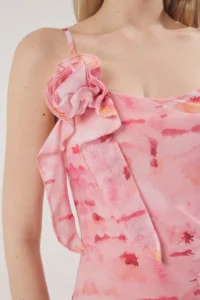 TRENDYOLMİLLA Pink Abstract Printed Tulle Ruffle / Drape Maxi  Knitting Dress - Image 3