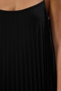 TRENDYOLMİLLA Black Plain slit Maxi pleated A-line Flexible  Knitting Dress - Image 5