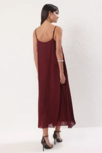 TRENDYOLMİLLA Burgundy Plain slit Maxi pleated A-line Tulle Flexible  Knitting Dress - Image 4
