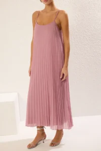 TRENDYOLMİLLA Powder Pink Plain slit Maxi pleated A-line Flexible  Knitting Dress - Image 3