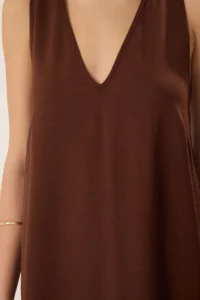 TRENDYOLMİLLA Brown Plain Kesim Maxi Weaving Dress - Image 3