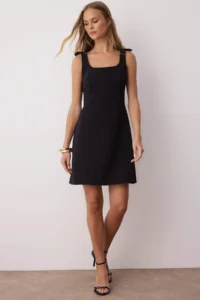 TRENDYOLMİLLA Black A Cut with bow Mini Weaving Dress