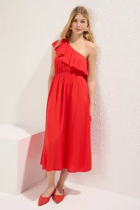 TRENDYOLMİLLA Rejection Skirt Opened at Waist Asymmetric Yaka Midi Weaving Dress - Image 3