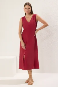 TRENDYOLMİLLA Burgundy Plain Kesim Midi Weaving Dress - Image 2