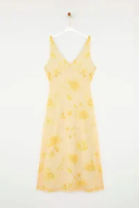 TRENDYOLMİLLA Light Yellow Fitted Abstract with bow Maxi Tulle Flexible Knitting Dress - Image 5