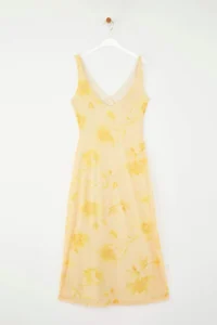 TRENDYOLMİLLA Light Yellow Fitted Abstract with bow Maxi Tulle Flexible Knitting Dress - Image 6