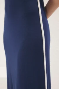 TRENDYOLMİLLA Navy Blue Color Blocked Piping Detailed Slit Soft Fabric Maxi Flexible Knitting Dress - Image 4