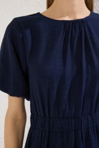 TRENDYOLMİLLA Navy Blue Plain A Cut Balloon Sleeve Midi Weaving Dress - Image 3