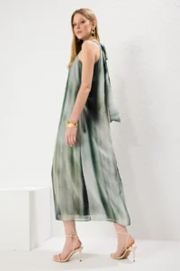TRENDYOLMİLLA Green Abstract Patterned Plain Kesim Binding Detailed Maxi Weaving Dress - Image 2