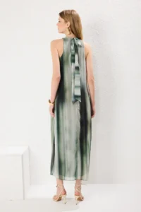 TRENDYOLMİLLA Green Abstract Patterned Plain Kesim Binding Detailed Maxi Weaving Dress - Image 4