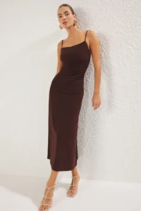TRENDYOLMİLLA Brown Sleeveless Low-cut back A-line/Life Opening Flexible Maxi Knitting Dress - Image 3