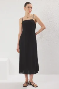 TRENDYOLMİLLA Black Plain Plain Kesim Gipelli Maxi  Weaving Dress - Image 2