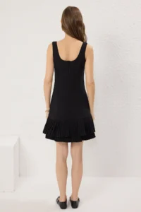 TRENDYOLMİLLA Black Plain pleated Mini Weaving Dress - Image 5