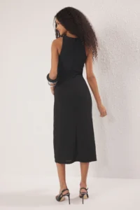 TRENDYOLMİLLA Black Plain Binding Detailed Midi Weaving Dress - Image 4