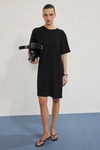 TRENDYOLMİLLA Black Soft ribbed shift/Plain Cut Mini Knitting Dress - Image 2